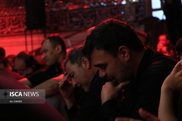 عزاداری شب تاسوعا در آستان مقدس عباس بن موسی (ع) بجنورد