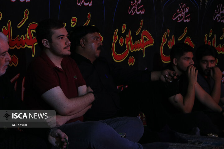 طنین عزای حسینی در حسینیه تاریخی مرتضوی