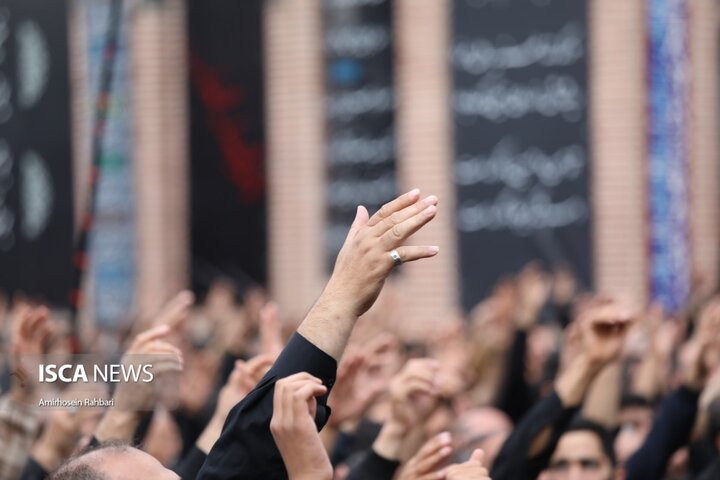 اجتماع بزرگ عاشورای حسینی در اردبیل