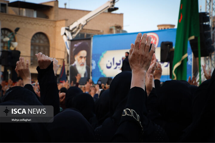 تجمع عاشوراییان در حسینیه امیرچقماق یزد