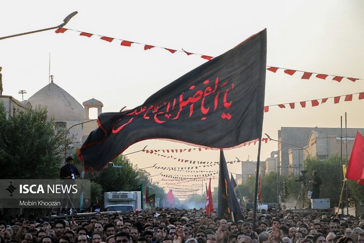 تجمع عاشوراییان در حسینیه امیرچقماق یزد