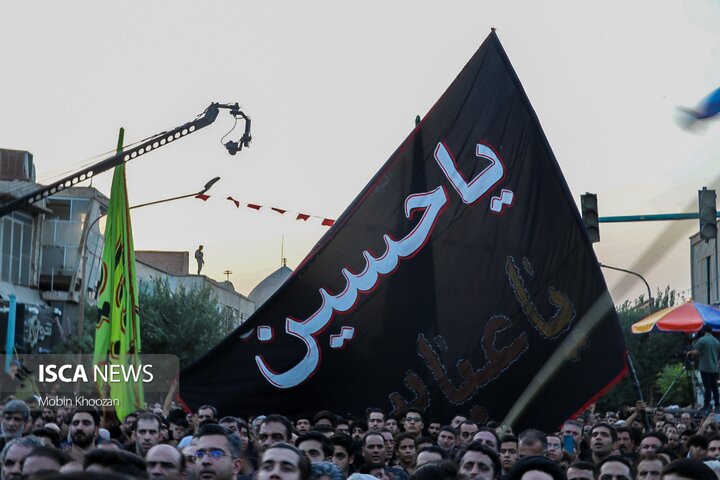 تجمع عاشوراییان در حسینیه امیرچقماق یزد