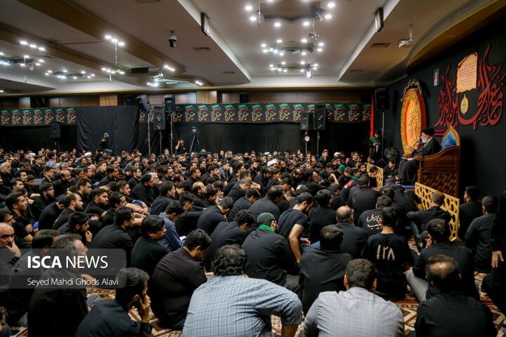 برگزاری مراسم عزاداری دهه اول محرم هیئت انصارالولایه یزد