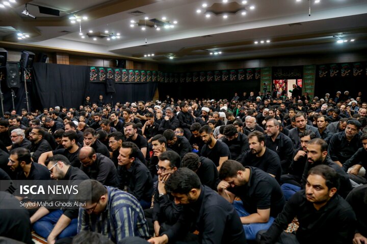 برگزاری مراسم عزاداری دهه اول محرم هیئت انصارالولایه یزد