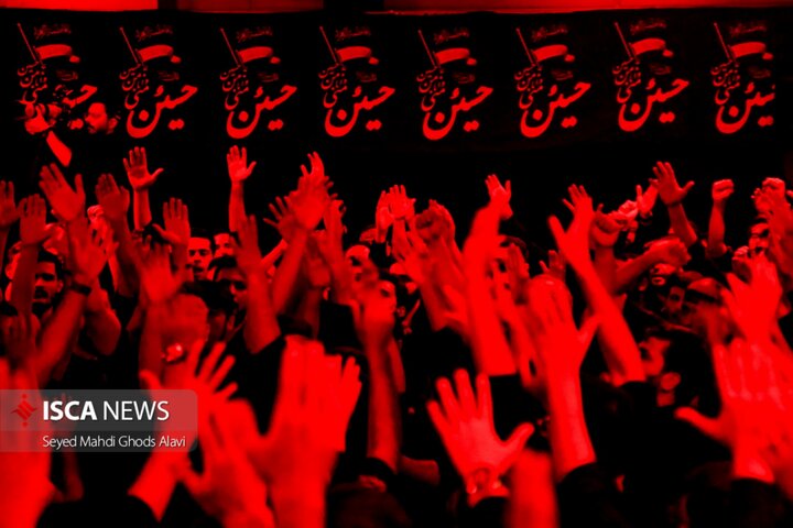 برگزاری مراسم عزاداری دهه اول محرم هیئت انصارالولایه یزد