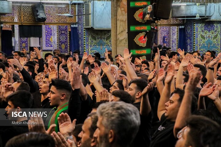 تلاقی شور حسینی با آیین‌های سنتی، مراسم تاسوعا با حضور هیئت‌های مذهبی در روضه محمدیه یزد
