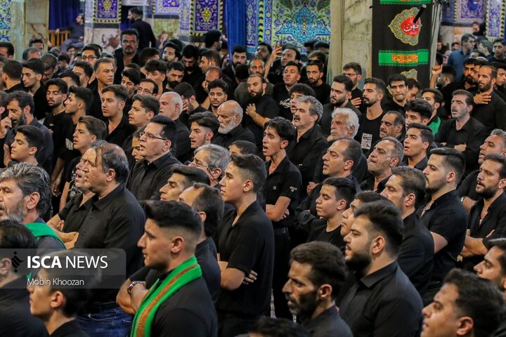 تلاقی شور حسینی با آیین‌های سنتی، مراسم تاسوعا با حضور هیئت‌های مذهبی در روضه محمدیه یزد