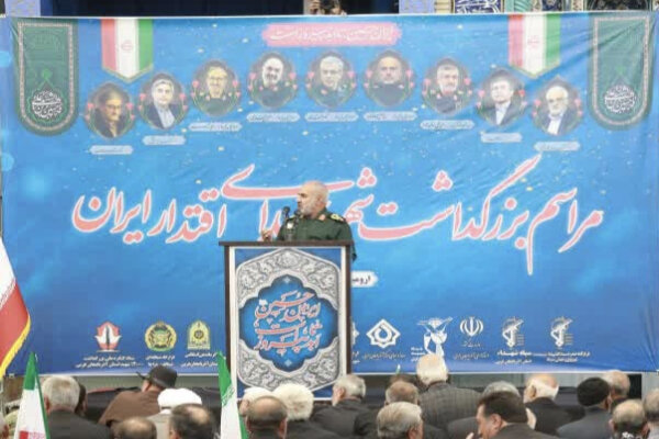 ملت ایران با وحدت، نقشه‌های آمریکا و صهیونیسم را نقش بر آب کرد