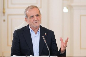 پزشکیان: حتی کسانی که درست یا غلط به زندان بردیم، پای ایران ایستادند