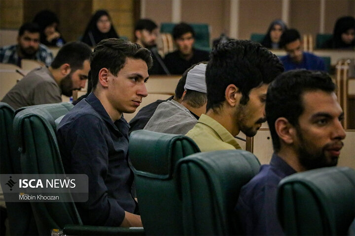 نشست پرچم‌داران جریان دانشجویی استان یزد با حضور حجت‌الاسلام قنبریان