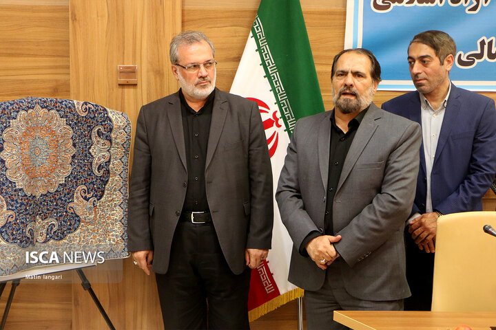 رونمایی از پوستر پنجمین جشنواره ملی آواها و نواهای نبوی