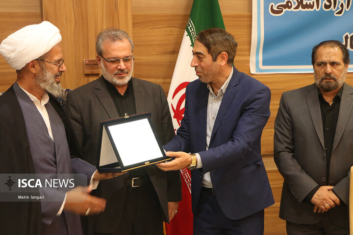 رونمایی از پوستر پنجمین جشنواره ملی آواها و نواهای نبوی