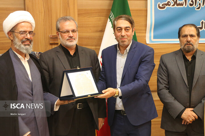 رونمایی از پوستر پنجمین جشنواره ملی آواها و نواهای نبوی