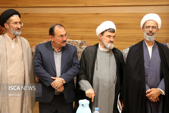 رونمایی از پوستر پنجمین جشنواره ملی آواها و نواهای نبوی