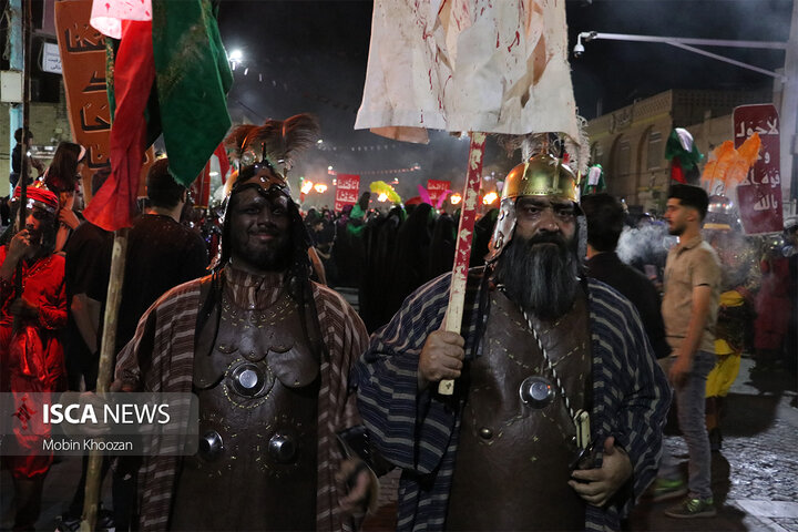 در آغار ماه صفر بازآفرینی ورود کاروان اسرای کربلا به شام در یزد
