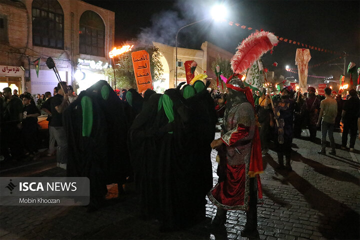 در آغار ماه صفر بازآفرینی ورود کاروان اسرای کربلا به شام در یزد