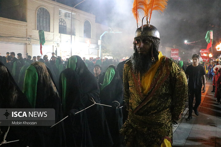 در آغار ماه صفر بازآفرینی ورود کاروان اسرای کربلا به شام در یزد