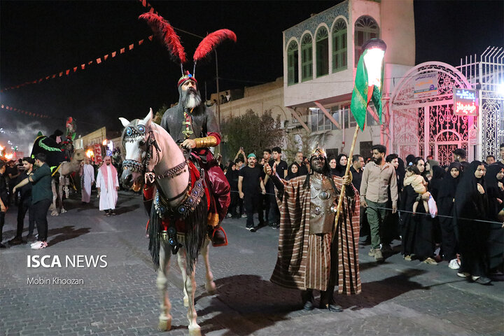 در آغار ماه صفر بازآفرینی ورود کاروان اسرای کربلا به شام در یزد