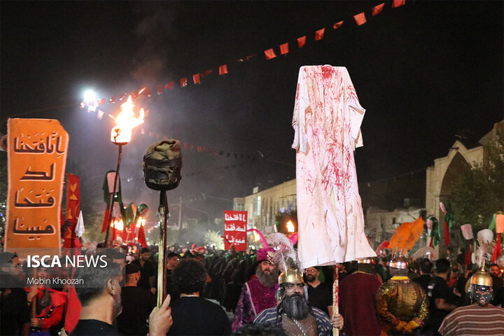 در آغار ماه صفر بازآفرینی ورود کاروان اسرای کربلا به شام در یزد