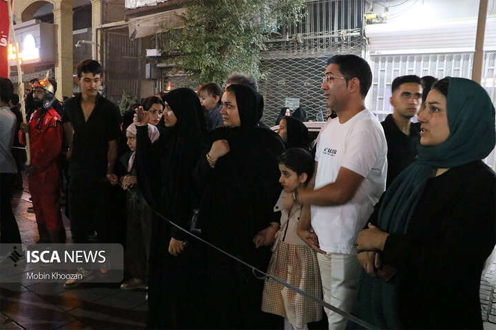 در آغار ماه صفر بازآفرینی ورود کاروان اسرای کربلا به شام در یزد