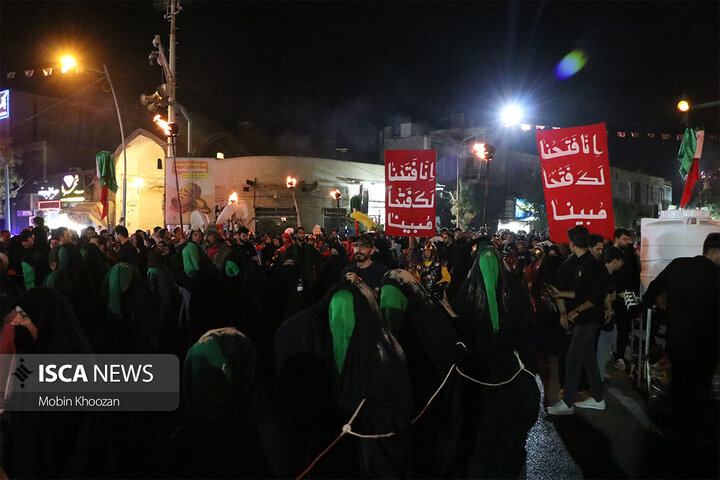 در آغار ماه صفر بازآفرینی ورود کاروان اسرای کربلا به شام در یزد