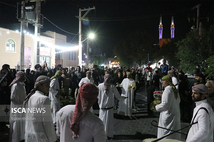 در آغار ماه صفر بازآفرینی ورود کاروان اسرای کربلا به شام در یزد