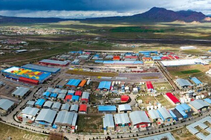 مشکل ۱۰۰۰ پرونده مالیاتی در منطقه آزاد ارس حل شد