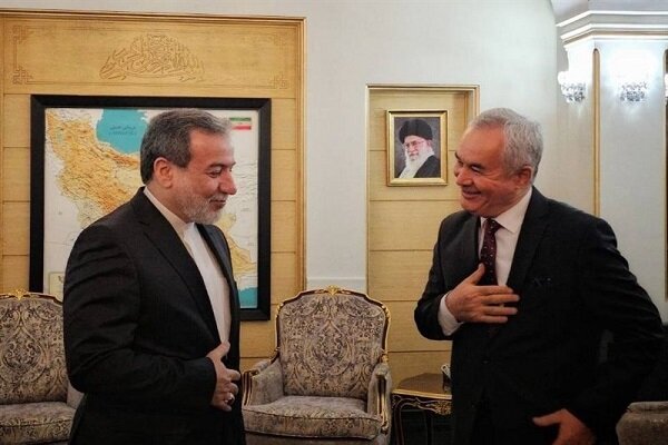 دیدار عراقچی با رئیس‌جمهور تاجیکستان