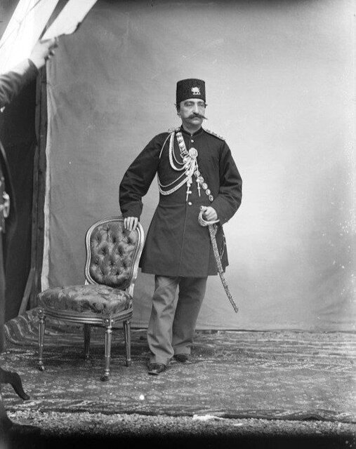 عکس آتلیه‌ای و دیده نشده ناصرالدین‌شاه قاجار در فرانسه