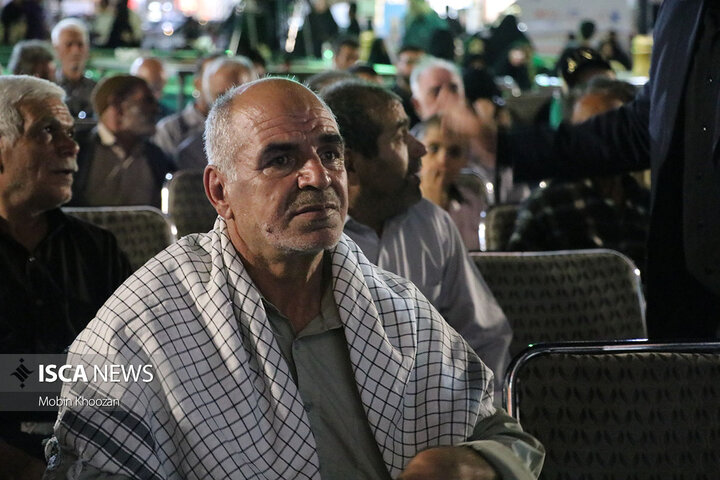 مراسم چهلم شهدای اقتدار یزد با حضور پرشور اقشار مختلف در حسینیه امیر چخماق