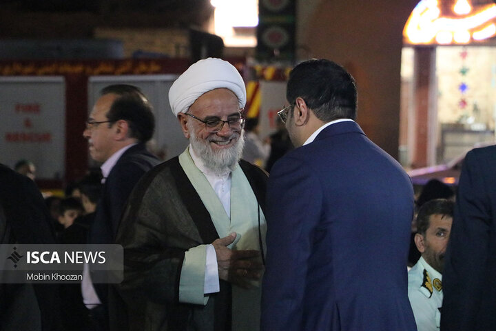 مراسم چهلم شهدای اقتدار یزد با حضور پرشور اقشار مختلف در حسینیه امیر چخماق