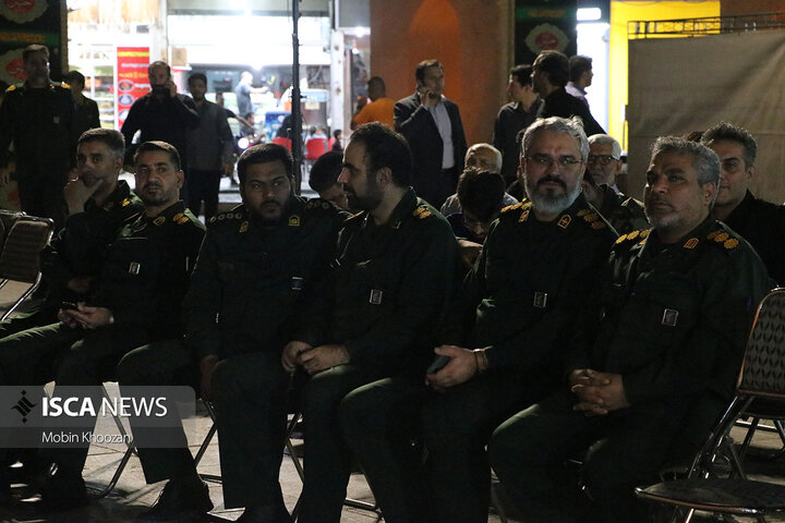 مراسم چهلم شهدای اقتدار یزد با حضور پرشور اقشار مختلف در حسینیه امیر چخماق