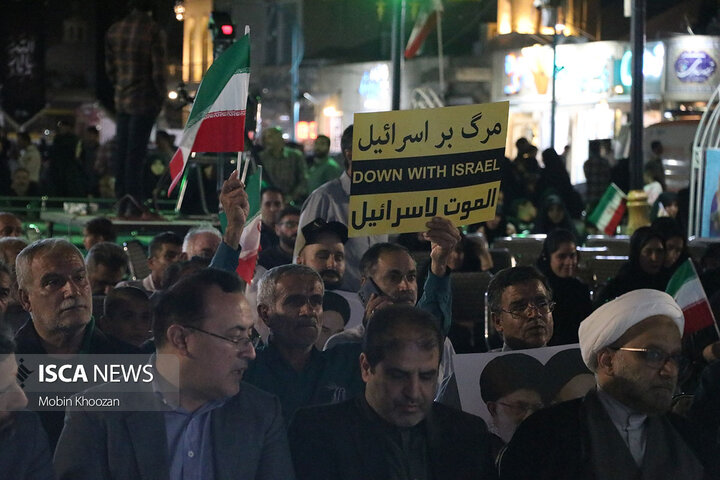 مراسم چهلم شهدای اقتدار یزد با حضور پرشور اقشار مختلف در حسینیه امیر چخماق