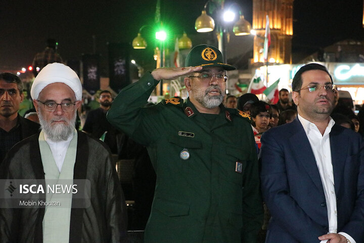 مراسم چهلم شهدای اقتدار یزد با حضور پرشور اقشار مختلف در حسینیه امیر چخماق