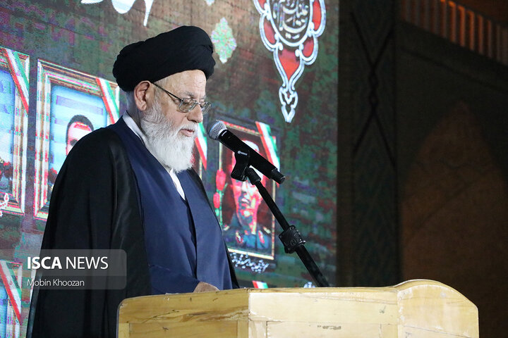 مراسم چهلم شهدای اقتدار یزد با حضور پرشور اقشار مختلف در حسینیه امیر چخماق