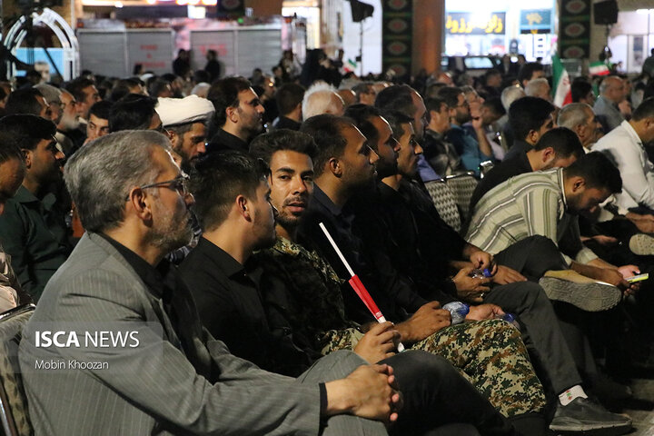 مراسم چهلم شهدای اقتدار یزد با حضور پرشور اقشار مختلف در حسینیه امیر چخماق