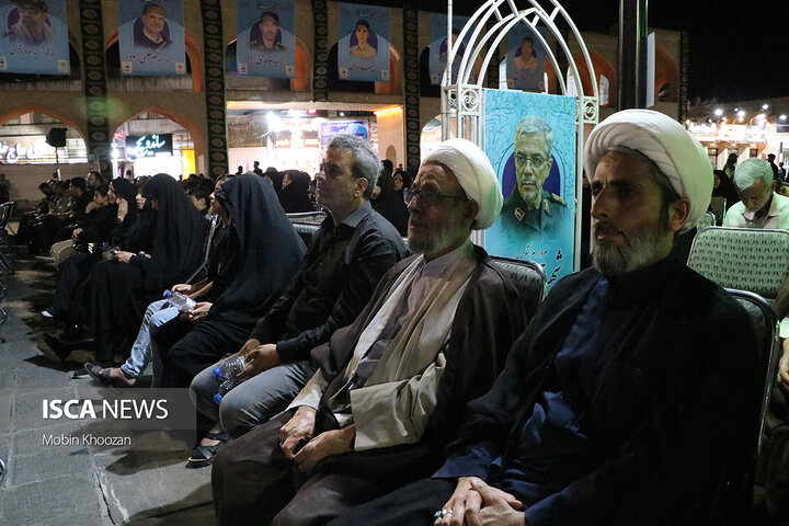 مراسم چهلم شهدای اقتدار یزد با حضور پرشور اقشار مختلف در حسینیه امیر چخماق