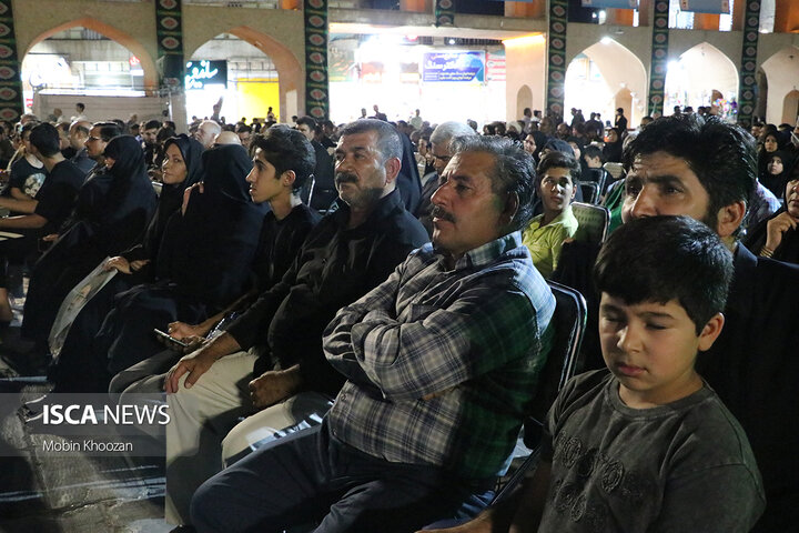 مراسم چهلم شهدای اقتدار یزد با حضور پرشور اقشار مختلف در حسینیه امیر چخماق