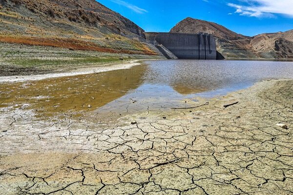 بحران آب نتیجه مستقیم ضعف مدیریتی دولت است/ زمزمه استیضاح وزیر نیرو در راهروهای بهارستان 