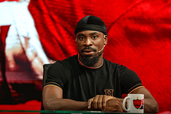 کری عجیب مدافع مشهور پرسپولیس برای استقلال