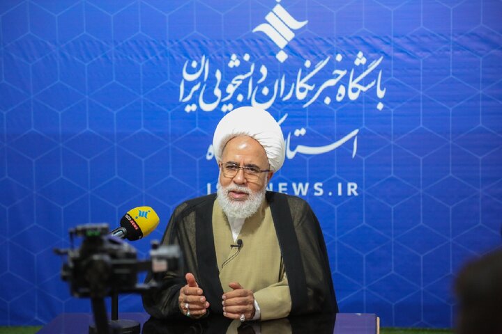 حضور نماینده ولی‌فقیه استان کرمانشاه در دفتر باشگاه خبرنگاران دانشجویی ایران/ تأکید بر ضرورت تبیین و روشنگری در شرایط فعلی