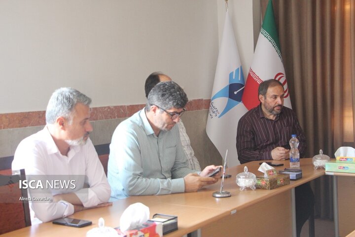 دیدار سرپرست دانشگاه آزاد اسلامی اردبیل با اعضای خبرگزاری ایسکانیوز در آستانه روز خبرنگار