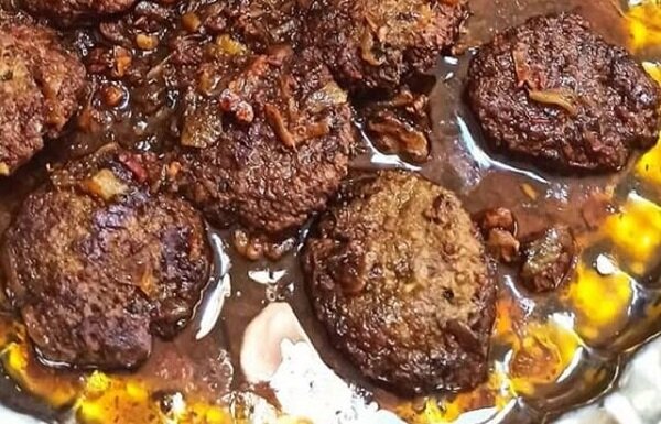 آموزش آشپزی / طرز تهیه آغوز کوکو؛ کوکوی ساده گیلانی با گردو و رب انار