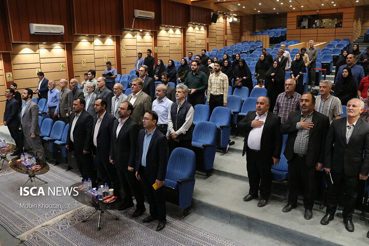 مراسم گرامیداشت روز خبرنگار در استان یزد با حضور استاندار و مسئولین سال1404