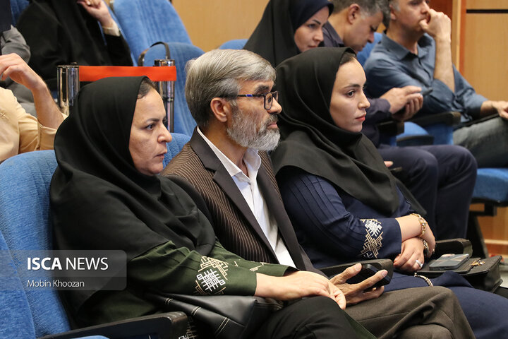 مراسم گرامیداشت روز خبرنگار در استان یزد با حضور استاندار و مسئولین سال1404