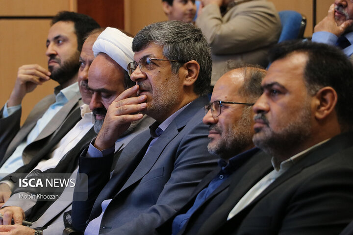 مراسم گرامیداشت روز خبرنگار در استان یزد با حضور استاندار و مسئولین سال1404