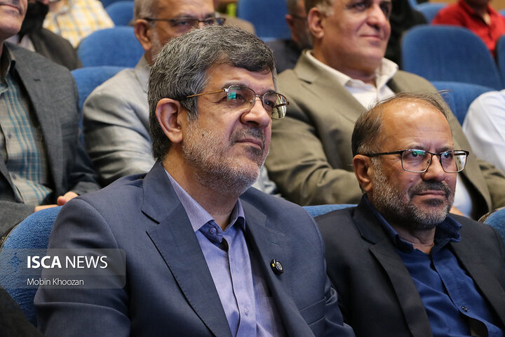 مراسم گرامیداشت روز خبرنگار در استان یزد با حضور استاندار و مسئولین سال1404