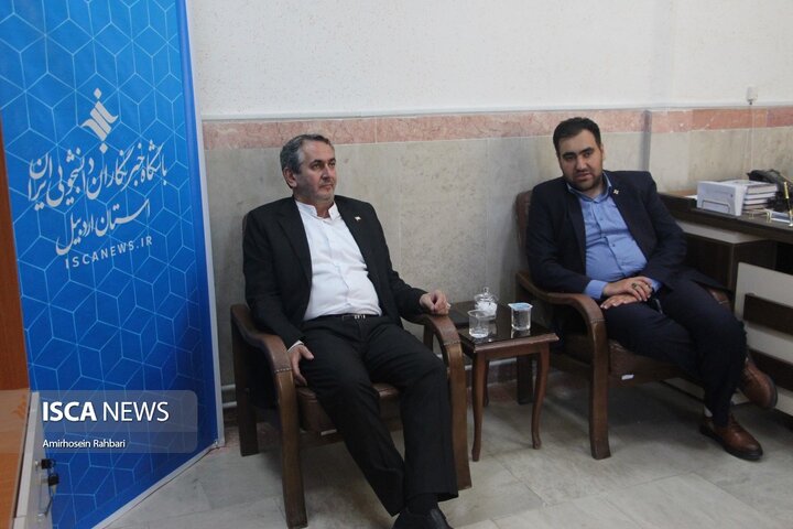 حضور مسئولان شهری و استانی در خبرگزاری ایسکانیوز اردبیل به مناسب هفته خبرنگار