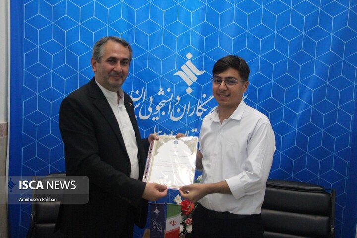 حضور مسئولان شهری و استانی در خبرگزاری ایسکانیوز اردبیل به مناسب هفته خبرنگار