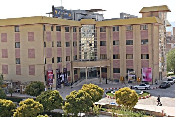 بودجه ۲۵۵ میلیارد تومانی دانشگاه آزاد ایلام در سال ۱۴۰۴ / رشد ۴۳ درصدی درآمدهای غیرشهریه‌ای